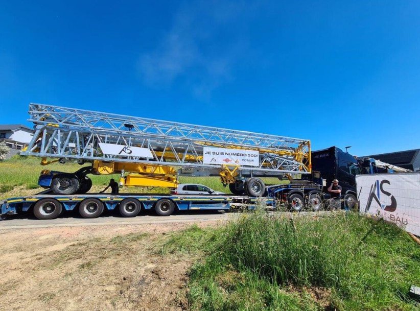 Belgian Potain dealer BLE sells 500th self-erecting crane